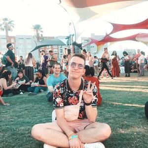 Meet your Posher, Adam